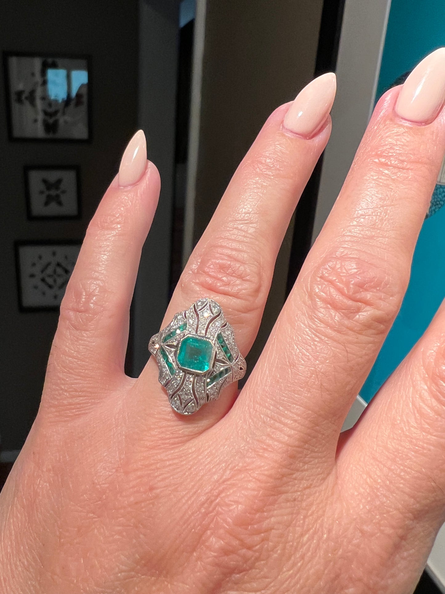 Art Deco style emerald cocktail ring